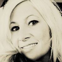 Angela Trapp Photo 28