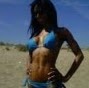 Kelly Strickland Photo 20