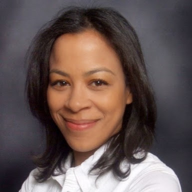 Catherine Owens Photo 5