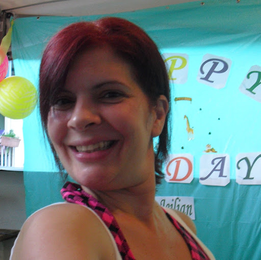 Elizabeth Valentin Photo 49