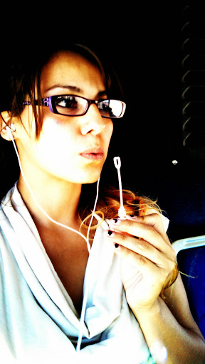 Veronica Knight Photo 10