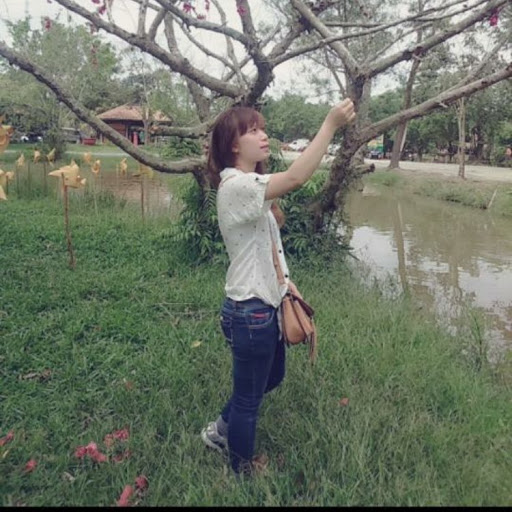 Huyen Do Photo 11