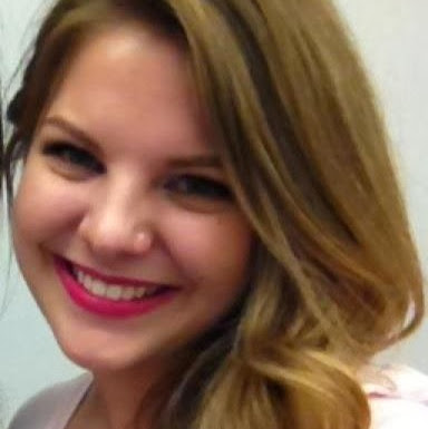 Laura Ernst Photo 15