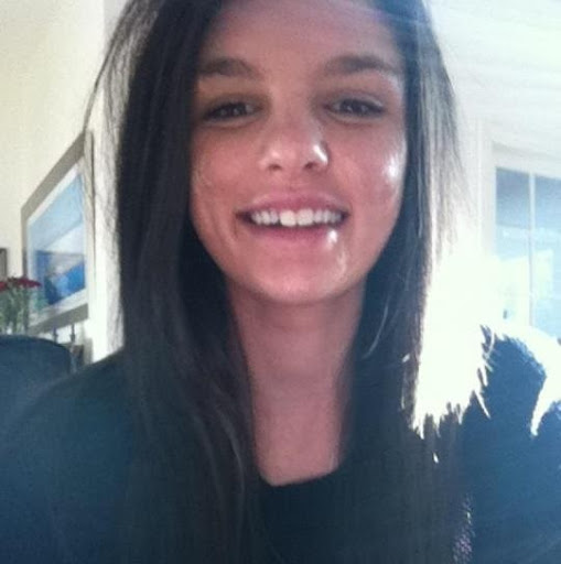 Annie Scott Photo 10