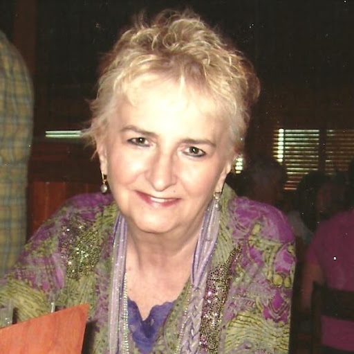 Donna O'Brien Photo 10