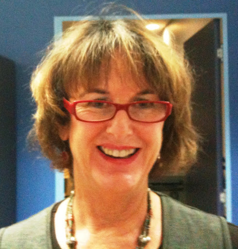 Lois Kelly Photo 41