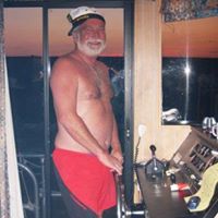 Larry Vaughan Photo 30