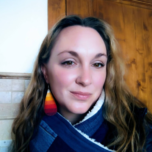Elizabeth Brent Photo 17