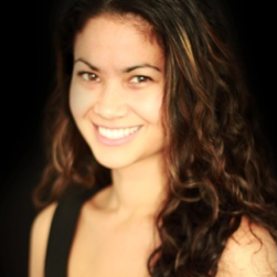 Melanie Perkins Photo 37