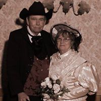 Brenda Curtis Photo 42