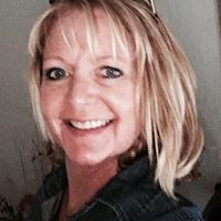 Julie Jensen Photo 48