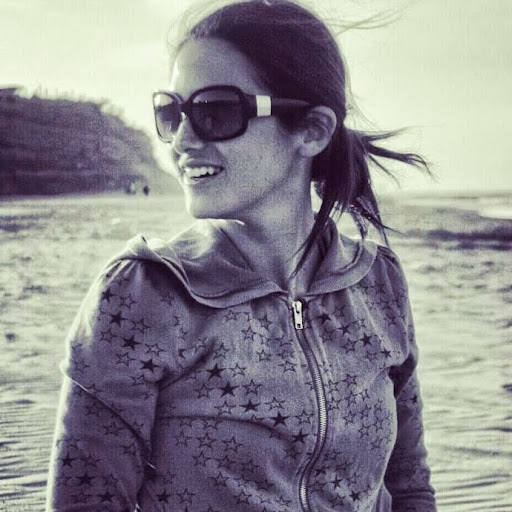 Andrea Florez Photo 28