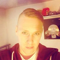 Thomas Tapper Photo 7