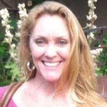 Deanna Evans Photo 2