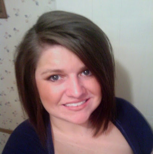 Amanda Stanley Photo 21