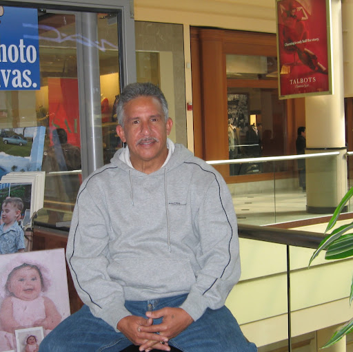 Alberto Cedeno Photo 6