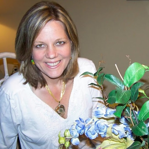 Rebecca Mueller Photo 29