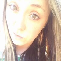 Annie Larson Photo 15