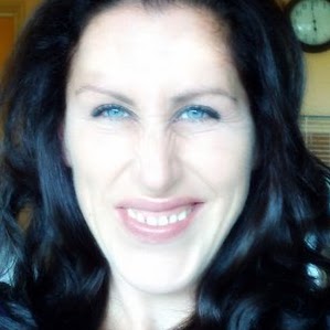 Susan Lacey Photo 33