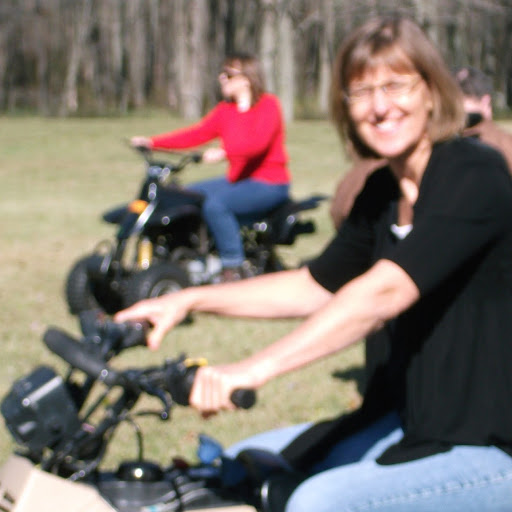 Joyce Simon Photo 14