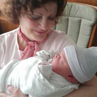 Adrienne Gordon Photo 6