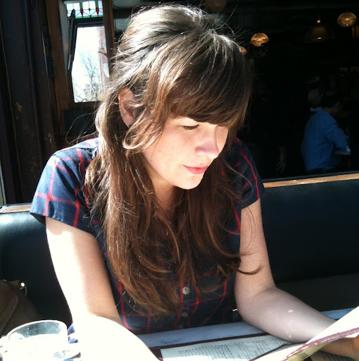 Amanda Moss Photo 16