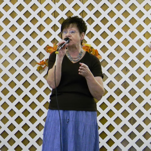 Dorothy Wells Photo 12