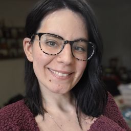 Laura Wells Photo 24