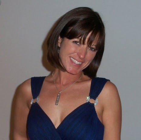 Anne Johnson Photo 16