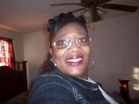 Betty Woods Photo 2