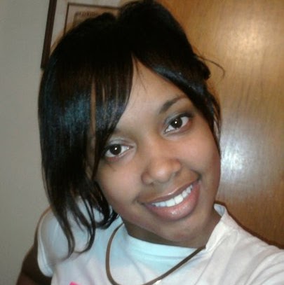 Andrea Ellison Photo 19