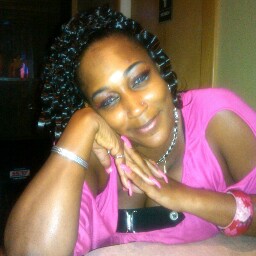 Gloria Wallace Photo 6