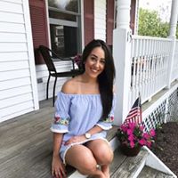 Nicole Irizarry Photo 18