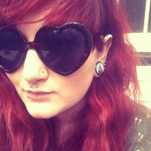 Emma Lambert Photo 12