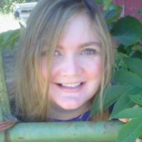 Trisha Mills Photo 11