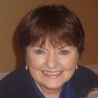 Elizabeth Huntley Photo 11