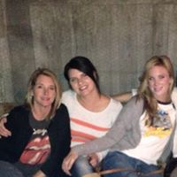 Kristy Larson Photo 3