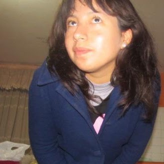 Andrea Paredes Photo 6