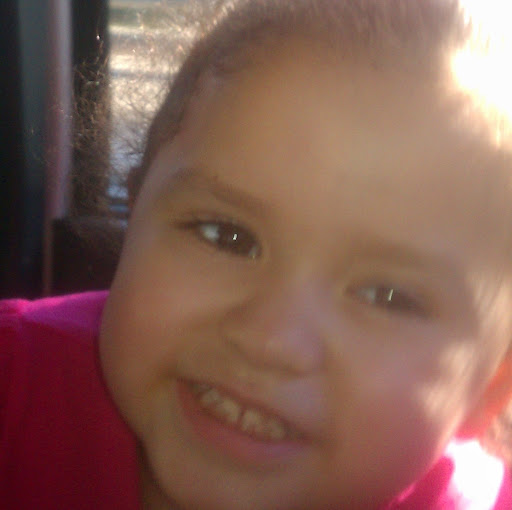 Michelle Canales Photo 36