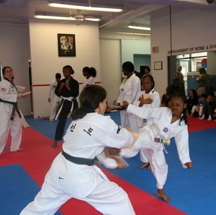 Tina Henry Photo 8