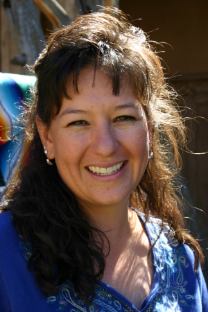 Lisa West Photo 6