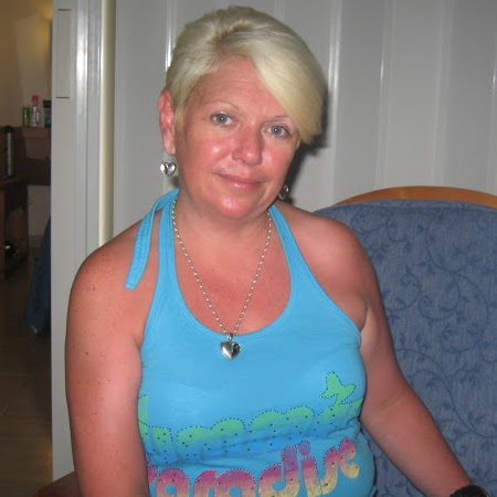 Helen Corbett Photo 31