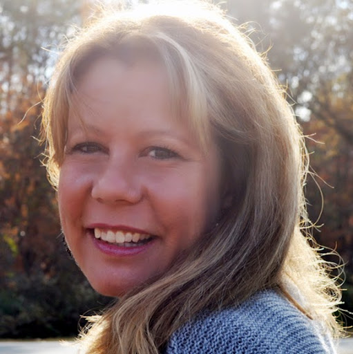 Michelle Griffin Photo 14