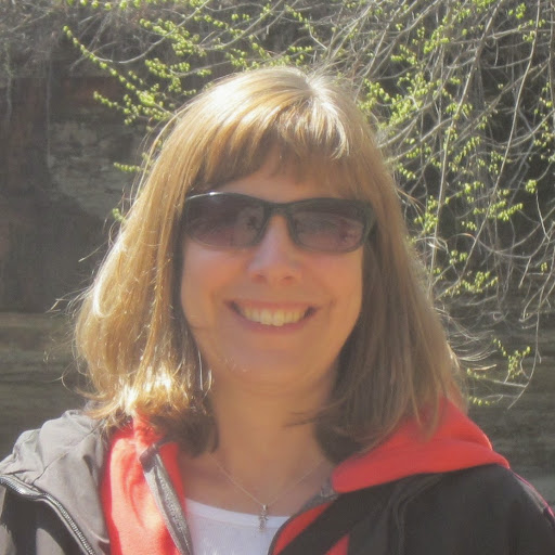 Jennifer Rowell Photo 30