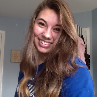 Hannah Hughes Photo 38