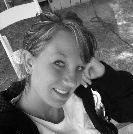 Julie Drew Photo 45