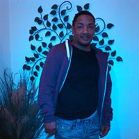 Derrick Hooper Photo 7
