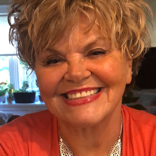 Marilyn Smith Photo 17