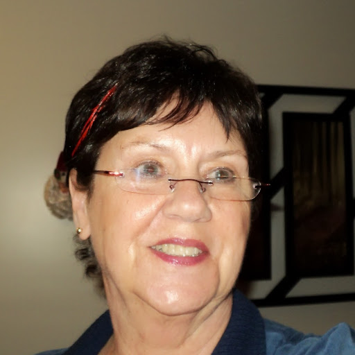 Eileen Allen Photo 5