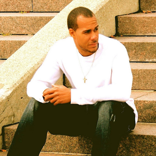 Jonathan Hardy Photo 4